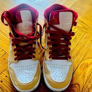 Air Jordan 1 Mid 'Light Curry Cardinal Red ( best offer)